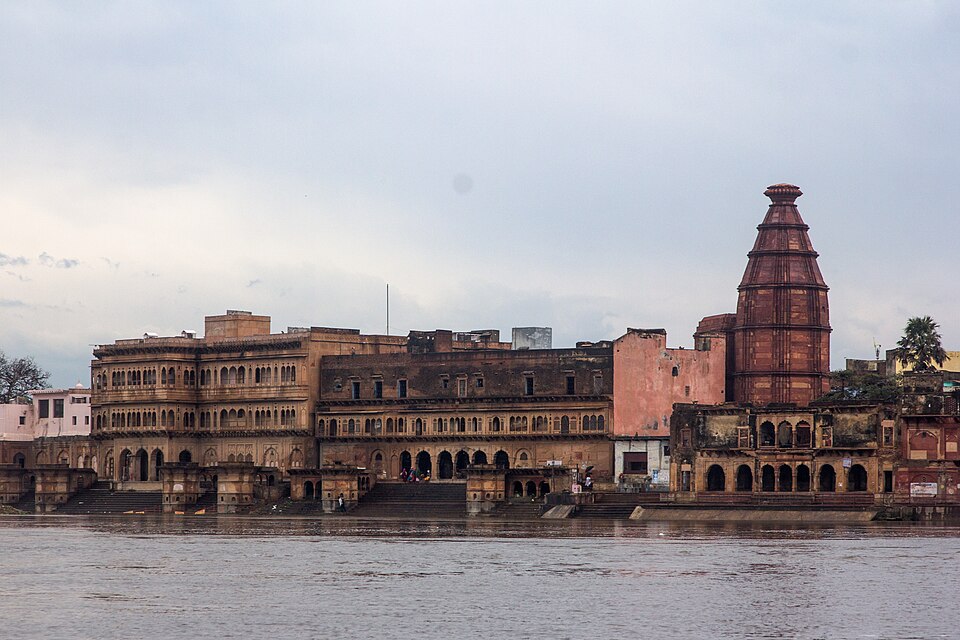 Kesi Ghat, where the Yamuna bends